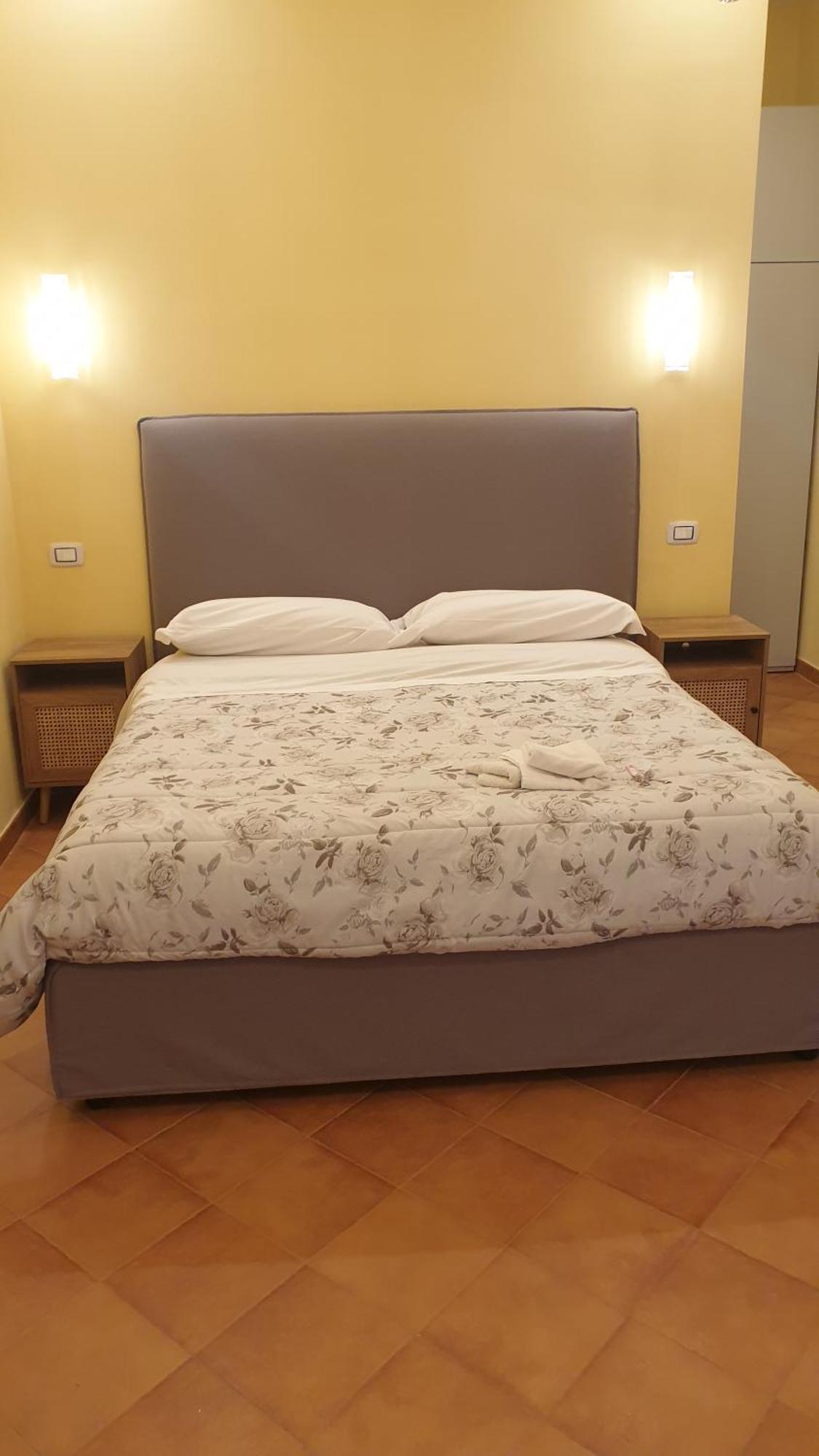 Bed and Breakfast Dimora Del Campo Charming House Salerno Zimmer foto